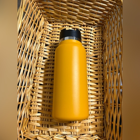 Hydro Flask - Picture 2 of 3